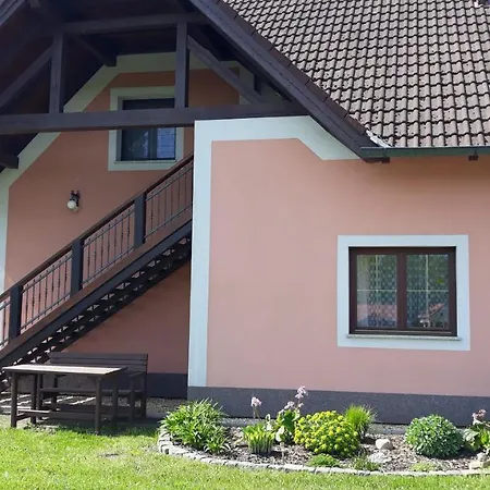 U Rybnika Svet * Domanín